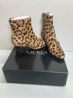 RALPH LAUREN WLLA-BO-BTE BROWN BOOTS - SIZE: 5 (655262)