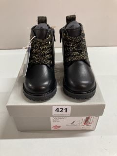 JOHN LEWIS COCO BOOT CHILDREN'S BLACK BOOTS - SIZE: C4 (636209)