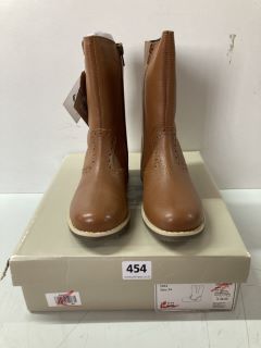 JOHN LEWIS ISOBEL 2 TAN BOOTS SIZE: 2 (603442)