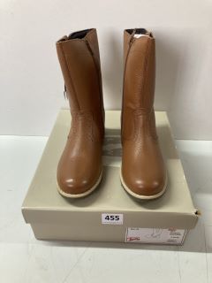 JOHN LEWIS ISOBEL 2 TAN BOOTS SIZE: 2 (603442)