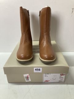 JOHN LEWIS ISOBEL 2 TAN BOOTS SIZE: 2 (603442)