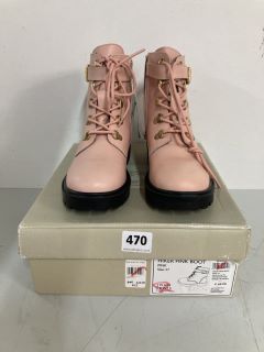 JOHN LEWIS HIKER PINK BOOTS - SIZE: 4 (603442)