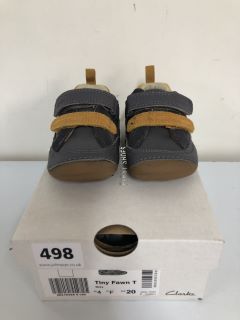 CLARKS TINY FAWN GREY CHILDREN'S SHOES - SIZE: 4 (603442)