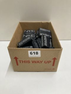 BOX OF NARS SINGLE EYE SHADOW (630537)