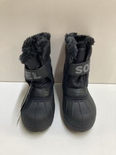 SOREL CHILDREN'S SNOW COMMANDER BOOTS - SIZE: 11 (654129)