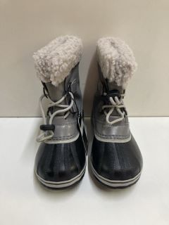 SOREL CHILDREN'S YOOT PAC NYLON BOOTS - SIZE: 11.5 (654129)