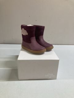 CLARKS FLASH CLOUDY BERRY LEATHER CHILDREN'S BOOTS - SIZE: 4.5 (629163)