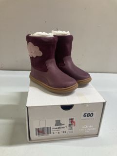 CLARKS FLASH CLOUDY BERRY LEATHER CHILDREN'S BOOTS - SIZE: 5 (629163)