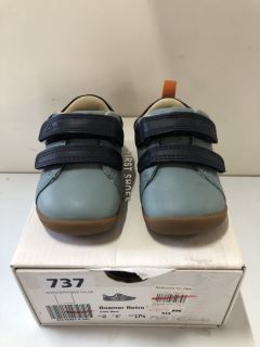 CLARKS ROAMER RETRO CHILDREN'S SHOES - SIZE: 2 (597615)