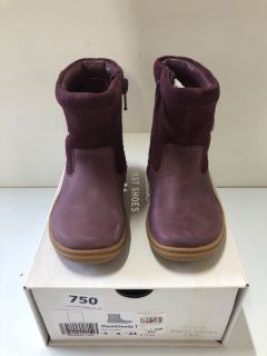 CLARKS FLASH CLOUDY CHILDREN'S BOOTS - SIZE 5 (597615)