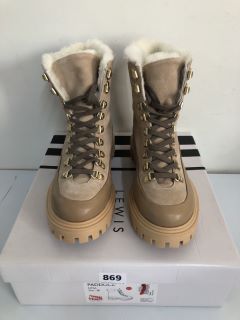 JOHN LEWIS PADDOCK NTSA BOOTS - SIZE 5 (663049)