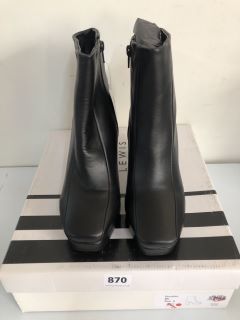 JOHN LEWIS PARADISE BOOTS - SIZE 6 (663049)