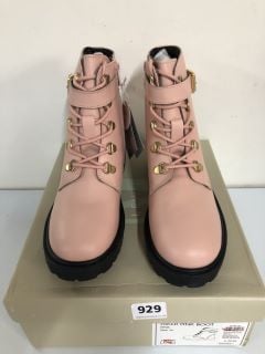 JOHN LEWIS HIKER PINK BOOT - SIZE 3 (629986)