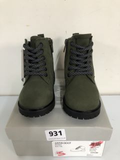 JOHN LEWIS CHILDREN'S ZAYNN KHAKI BOOT - SIZE C6 (629986)