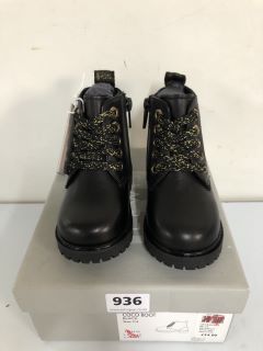 JOHN LEWIS CHILDREN'S COCO BLACK BOOT - SIZE C4 (629986)