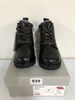 JOHN LEWIS CHILDREN'S COCO BLACK BOOT - SIZE C6 (629986)