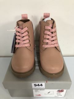 JOHN LEWIS CHILDREN'S COCO PINK BOOT - SIZE C7 (629986)