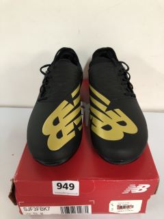 NEW BALANCE FURON V7 - SIZE 5 (629986)