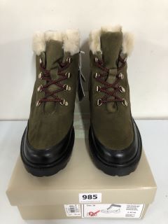 JOHN LEWIS HIKR WARM LINED GREEN KHAKI BOOTS - SIZE 5 (605000)