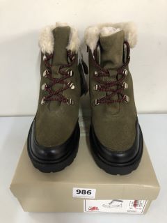 JOHN LEWIS HIKR WARM LINED GREEN KHAKI BOOTS - SIZE 3 (605000)