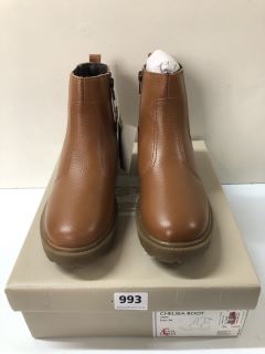 JOHN LEWIS CHELSEA TAN BOOTS - SIZE 3 (605000)