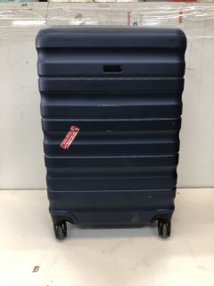 TRAVELLING SUITCASE