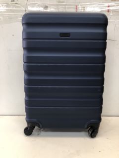 TRAVELLING SUITCASE