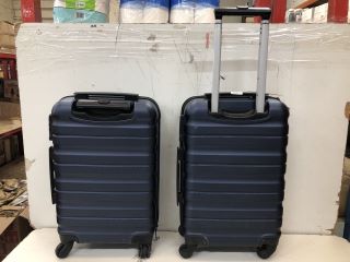 2 X TRAVELLING SUITCASE