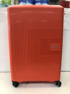 TRAVELLING SUITCASE