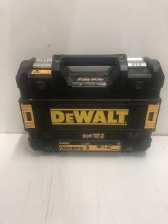 DEWALT BRUSHLESS CORDLESS COMBI DRILL (X748074)