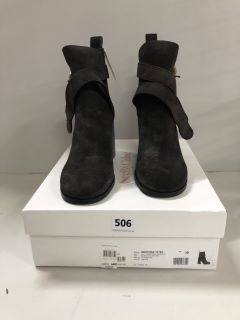 SEEBYCHLOE LYNA BOOTS IN CHARCOAL SIZE 39