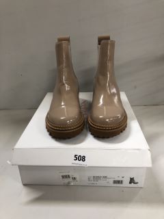 SEEBYCHLOE MALLORY BOOTS IN DARK BEIGE SIZE 37