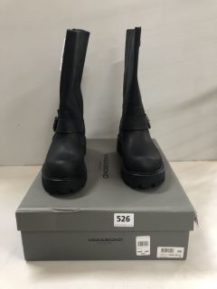 VAGABOND COSMO 2.0 BOOTS IN OFF BLACK SIZE 38