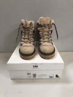 SEEBYCHLOE EILEEN BOOTS IN NATURAL SIZE 40