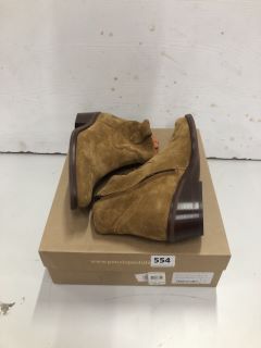 PENELOPE CHILVERS CASSIDY SUEDE COWBOY BOOTS IN LIGHT BROWN SIZE 37