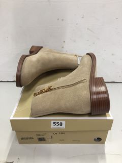 MICHAEL KORS SUEDE FLAT BOOTS IN CAMEL BROWN SIZE 7.5M