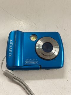 AQUAPIX WATERPROOF DIGITAL CAMERA - MODEL W2024-1