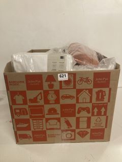 BOX OF ASSORTED JOHN LEWIS & PARTNERS ITEMS TO INCLUDE TOWELS