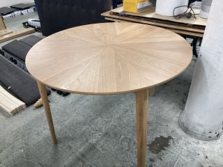 JOHN LEWIS NOTCH ROUND OAK DINING TABLE