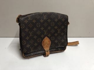 AUTHENTIC LOUIS VUITTON MONOGRAM CARTESIER SHOLDER BAG (VAT ONLY PAYABLE ON BUYERS PREMIUM)