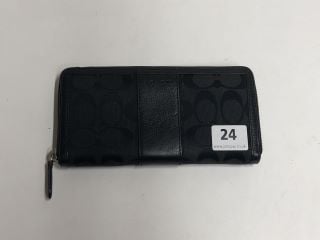 COACH FULL ZIP AROUND WALLET (VAT ONLY PAYABLE ON BUYERS PREMIUM)