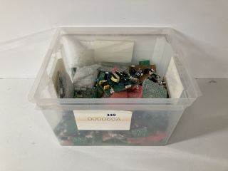 A BOX OF ASSORTED PC COMPONENTS TO INCLUDE PCBS