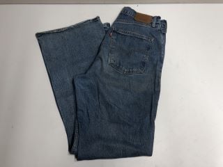 LEVIS 70S HIGH FLARE JEANS W 31