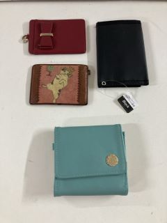 12 X ITEMS INC PAUL SMITH KEY CASE (VAT ONLY PAYABLE ON BUYERS PREMIUM)