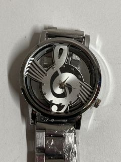 GENTS OPEN FACE WRISTWATCH