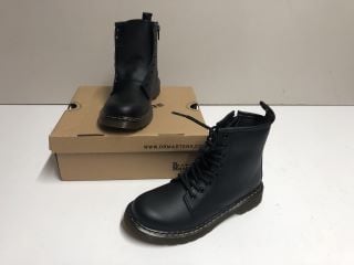 DR MARTENS BOOTS SIZE 2