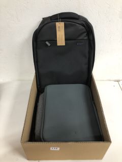 BOX OF ASSORTED ITEMS INC LAPTOP CASES