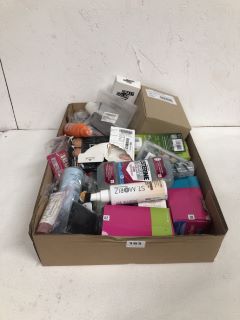 BOX OF ASSORTED ITEMS INC LISTERINE ADVANCED DEFENCE GUM TREATMENT