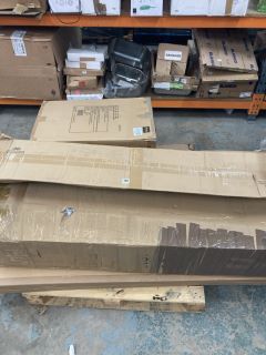 PALLET OF ASSORTED ITEMS INC GAZEBOS