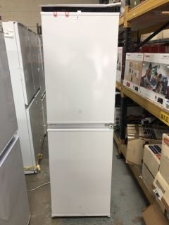 AEG INTEGRATED FRIDGE FREEZER MODEL NO: OSC6T185ES